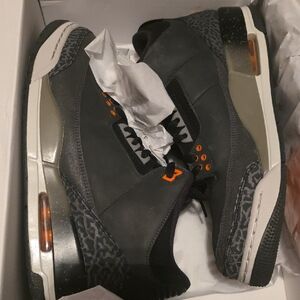Jordan 3 Retro "Fear"